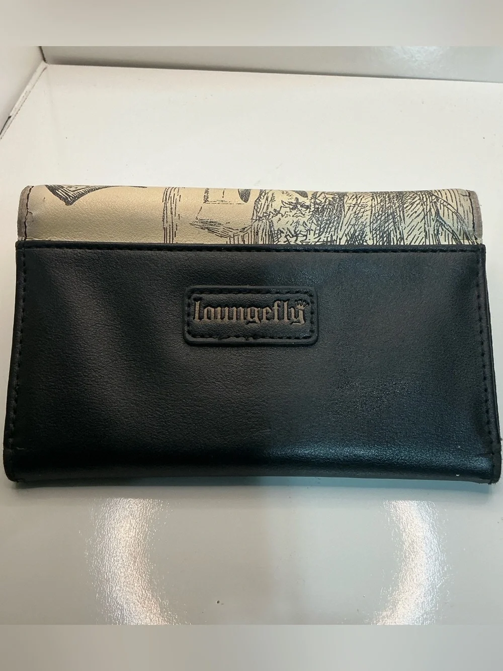 Loungefly Alice in Wonderland Wallet Black Disney Mad Hatter White Rabbit